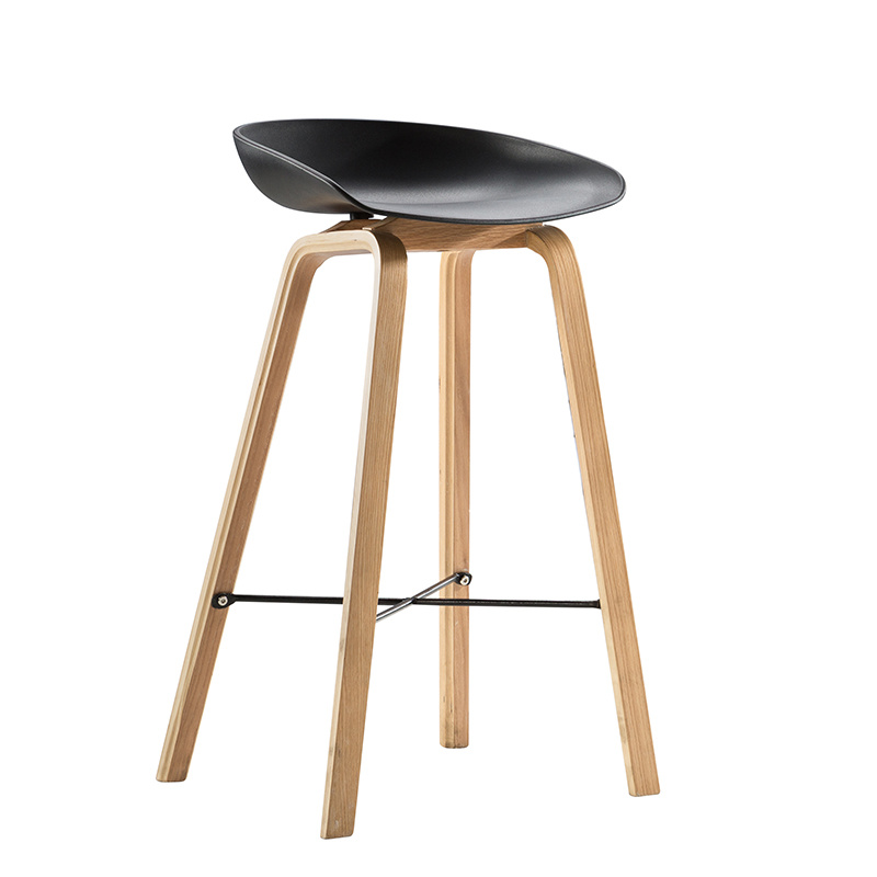 PP Bar Stool with Bentwood Legs